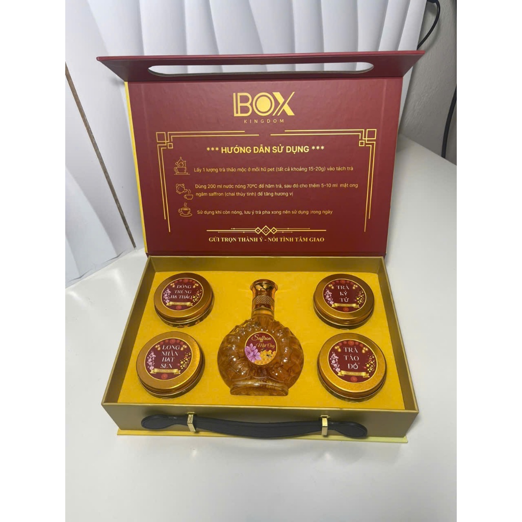 Set Quà Tết 2026 Trà Thảo Mộc Và Mật Ong Ngâm Saffron Cao Cấp