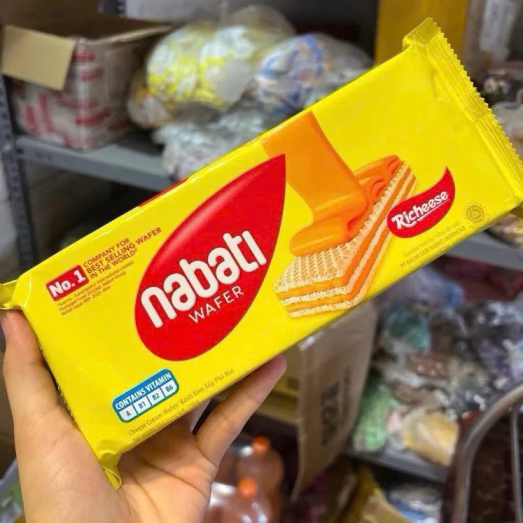 Thùng 24 gói Nabati loại 110g Vị Socola Và Vị Phomai, Bánh Xốp Nabati Đủ Vị Thơm Ngon