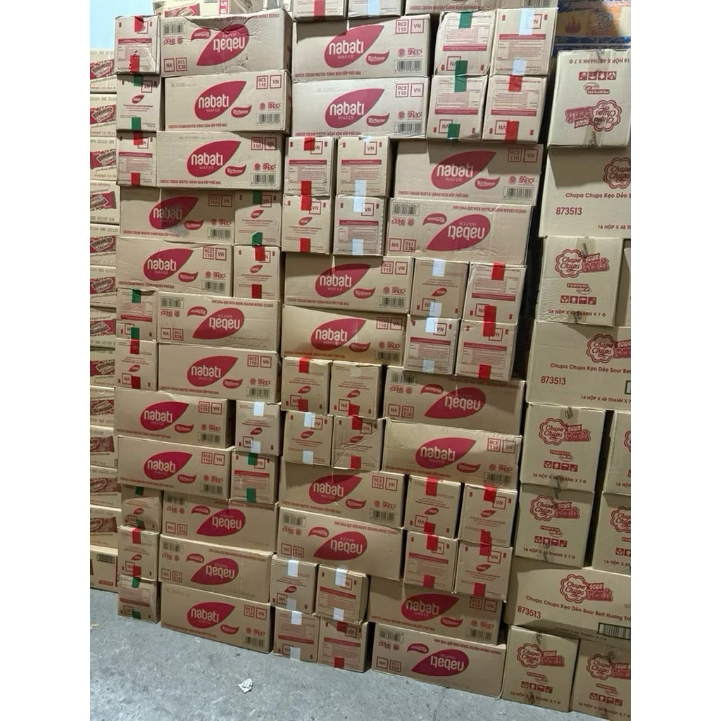 Thùng 24 gói Nabati loại 110g Vị Socola Và Vị Phomai, Bánh Xốp Nabati Đủ Vị Thơm Ngon