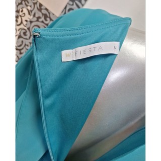 Đầm midi choàng liền vai kết hoa vnxk dư FIESTA size M
