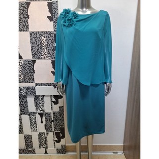 Đầm midi choàng liền vai kết hoa vnxk dư FIESTA size M