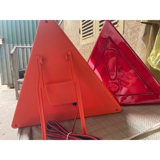 Đèn cảnh báo tam giác nguy hiểm dành cho ô tô, xe tải. Đèn tam giác chung 30cm (giá 1 chiếc)