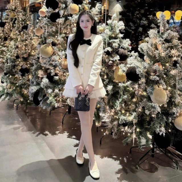 “Mila Set” Set áo khoác dạ kim sa blinh đính khuy hoa đá kèm nơ cài + quần sooc pha lưới điệu đà tiểu thư • MIU.STUDIO