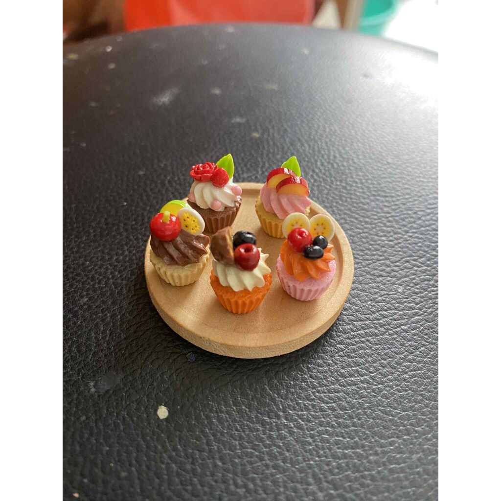 bánh cupcakes mini bằng đất sét | Shopee Việt Nam