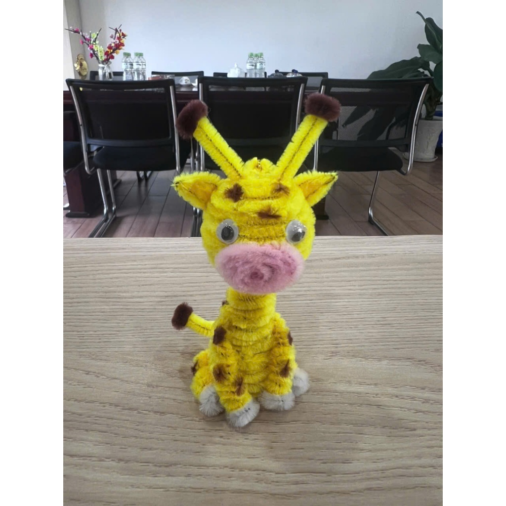 Móc khóa kẽm nhung - hình hươu cao cổ