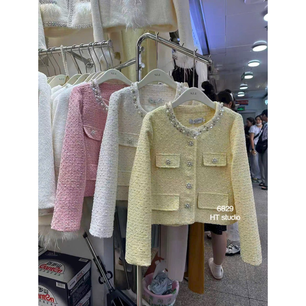 @Ssu.Studio// QCL1 CÓ Sẵn) ÁO DẠ SWEET NEW 2025 cổ đính ngọc hàng quảng châu6829