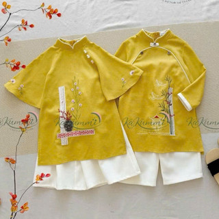 Áo dài cách tân đôi thêu bé trai bé gái 2 chi tiết 2 màu vàng đỏ, áo dài diện tết cho bé 10-30kg