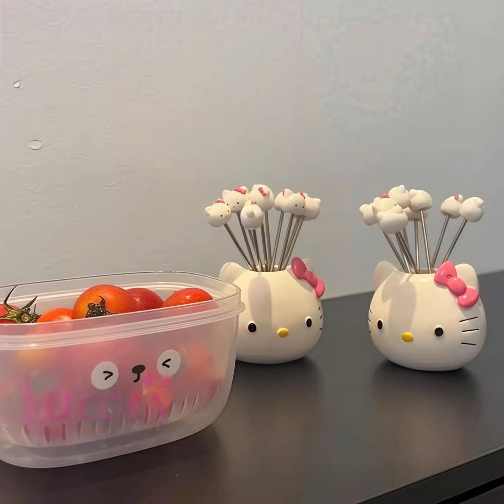 Bộ 10 Nĩa Ăn Trái Cây Hello Kitty Kèm Hũ Sứ - Inox Cao Cấp, Decor Bàn Tiệc (Mẫu Mới 2026)