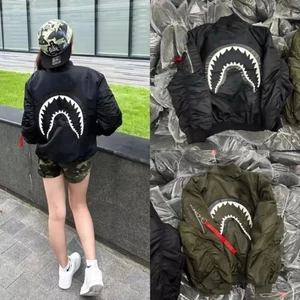 Áo Khoác Bomber BAPE Cá Mập Thêu Lưng 2 Lớp Gió lì chống gió siêu tốt chuyên dành cho các boy phố ,girl phố