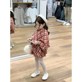 order quảng châu- set áo choàng caro đỏ phối chân váy xếp li cho bé