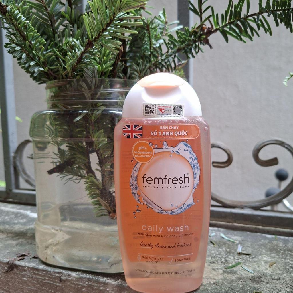 [Chính hãng] Dung Dịch Vệ Sinh Phụ Nữ Femfresh Daily 250ml – Dịu Nhẹ Hàng Ngày, Cân Bằng pH, Khử Mùi