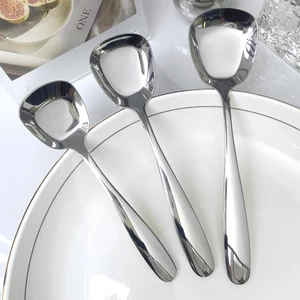 Muỗng Inox 304 Lòng Vuông Sâu Khắc Trên Thân Rõ Ràng Vừa Miệng 2 Màu Vàng và Bạc