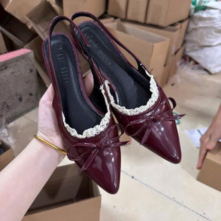 Sandal mũi nhọn viền ren chất da bóng cao 3 phân TL55