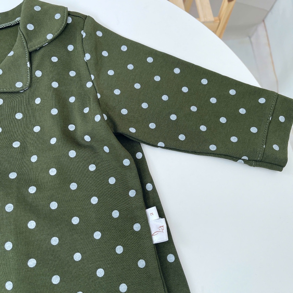 Pizama cho bé trai bé gái Lá Homewear A365, đồ ngủ thu đông cho bé họa tiết chấm bi giáng sinh noel