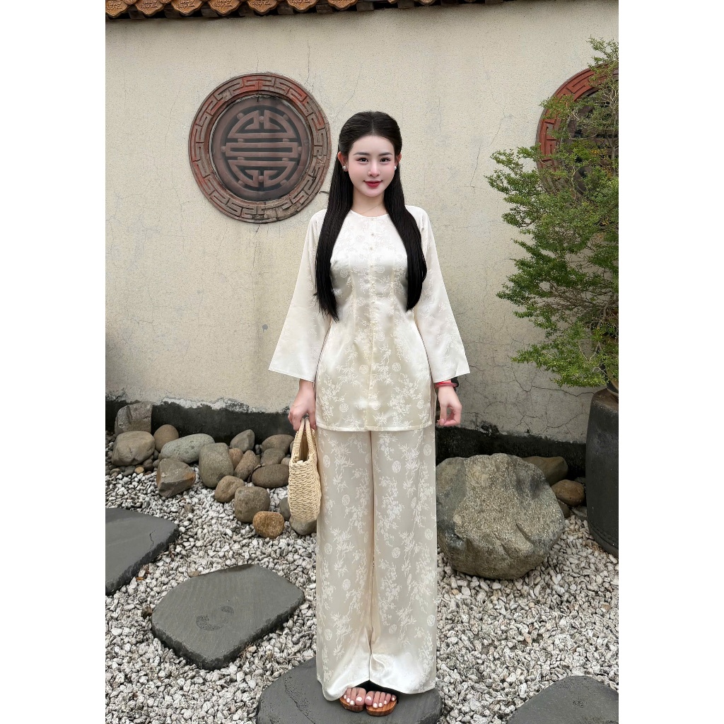 Bộ bà ba cổ tròn dài tay đính khuy ngọc lụa gấm Vân Trúc mềm mịn Pháp phục đi chùa cách tân chiết eo thanh lịch kín đáo