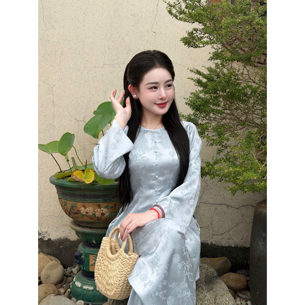 Bộ bà ba cổ tròn dài tay đính khuy ngọc lụa gấm Vân Trúc mềm mịn Pháp phục đi chùa cách tân chiết eo thanh lịch kín đáo