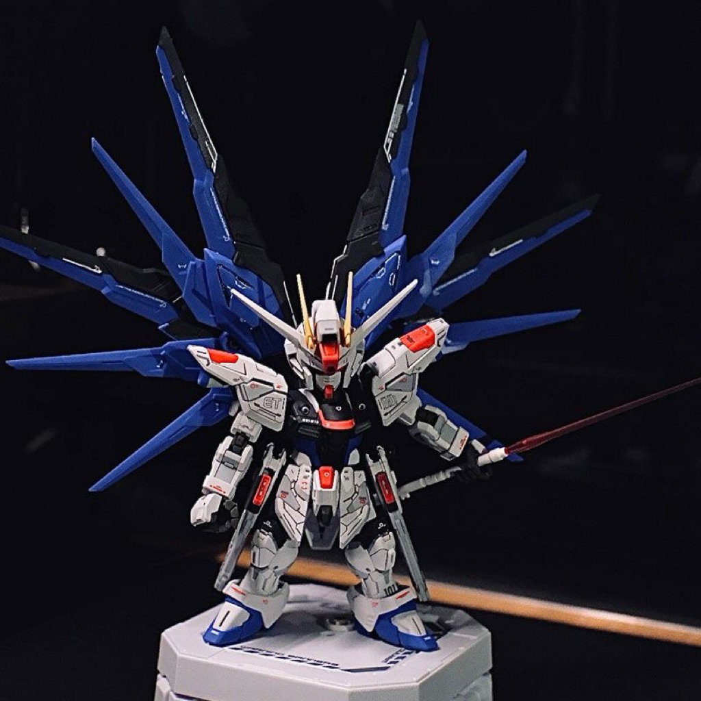 Mô hình Gundam SEED MgSD Freedom