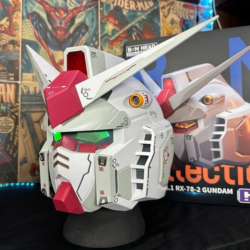 Mô hình đầu Gundam RX-78 đội được có đế dựng