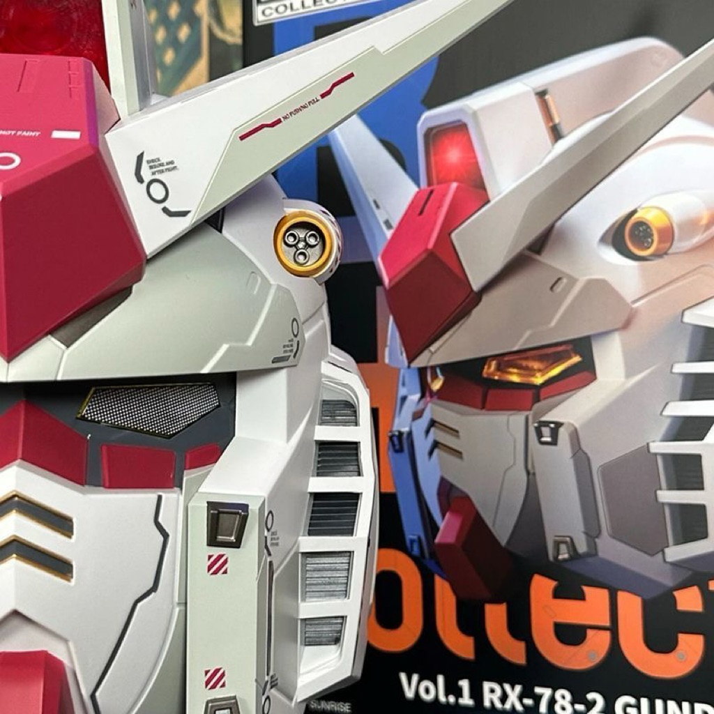 Mô hình đầu Gundam RX-78 đội được có đế dựng