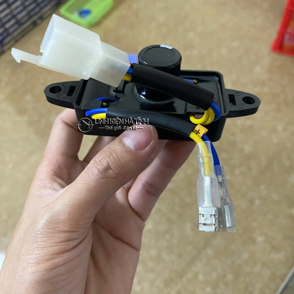 AVR Máy Phát Điện 2kw 3kw bộ điều chỉnh điện áp tự động cho máy phát điện chạy xăng