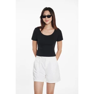 Áo Thun Nữ Tay Ngắn Chất Cotton Thời Trang Trẻ Trung Năng Động NINOMAXX 2506012