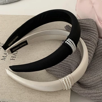 Bờm Tóc Đính Ngọc Trai Phong Cách Triệu Lộ Tư – Bờm Tóc Nữ Hàn Quốc Sang Trọng, Bờm Tóc Vải Nhung Bản To Hot Trend 2025