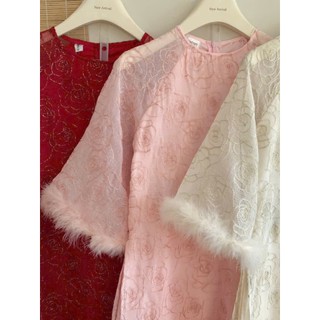 Set Áo Dài Cách Tân Gấm Tơ Thêu Kim Tuyến Hoa Hồng Phối Lông Vũ Tay Loe Sang Chảnh Diện Tết Cakecat