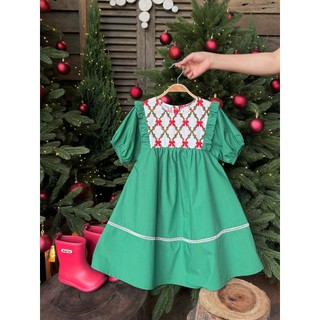 AZV2613 Đầm Bé Gái Giáng Sinh Nơ Ngực Merry – Đầm Noel Trẻ Em Cotton Thô Mềm, Phom Rộng Xinh Xắn