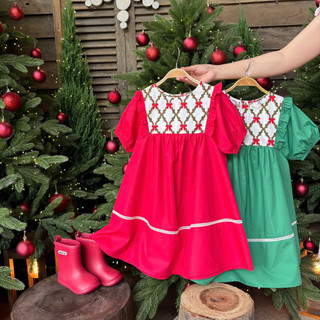 AZV2613 Đầm Bé Gái Giáng Sinh Nơ Ngực Merry – Đầm Noel Trẻ Em Cotton Thô Mềm, Phom Rộng Xinh Xắn