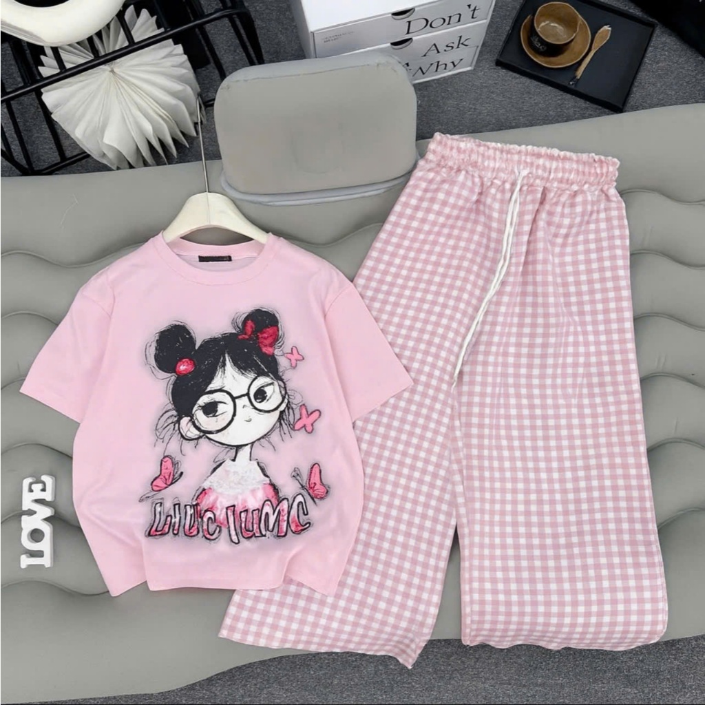 Bộ Đồ Xinh Yêu Cho Bé Gái Quần Kẻ Ống Xuông In Hình Cô Gái Đáng Yêu Size 14-45Kg MS35 TH