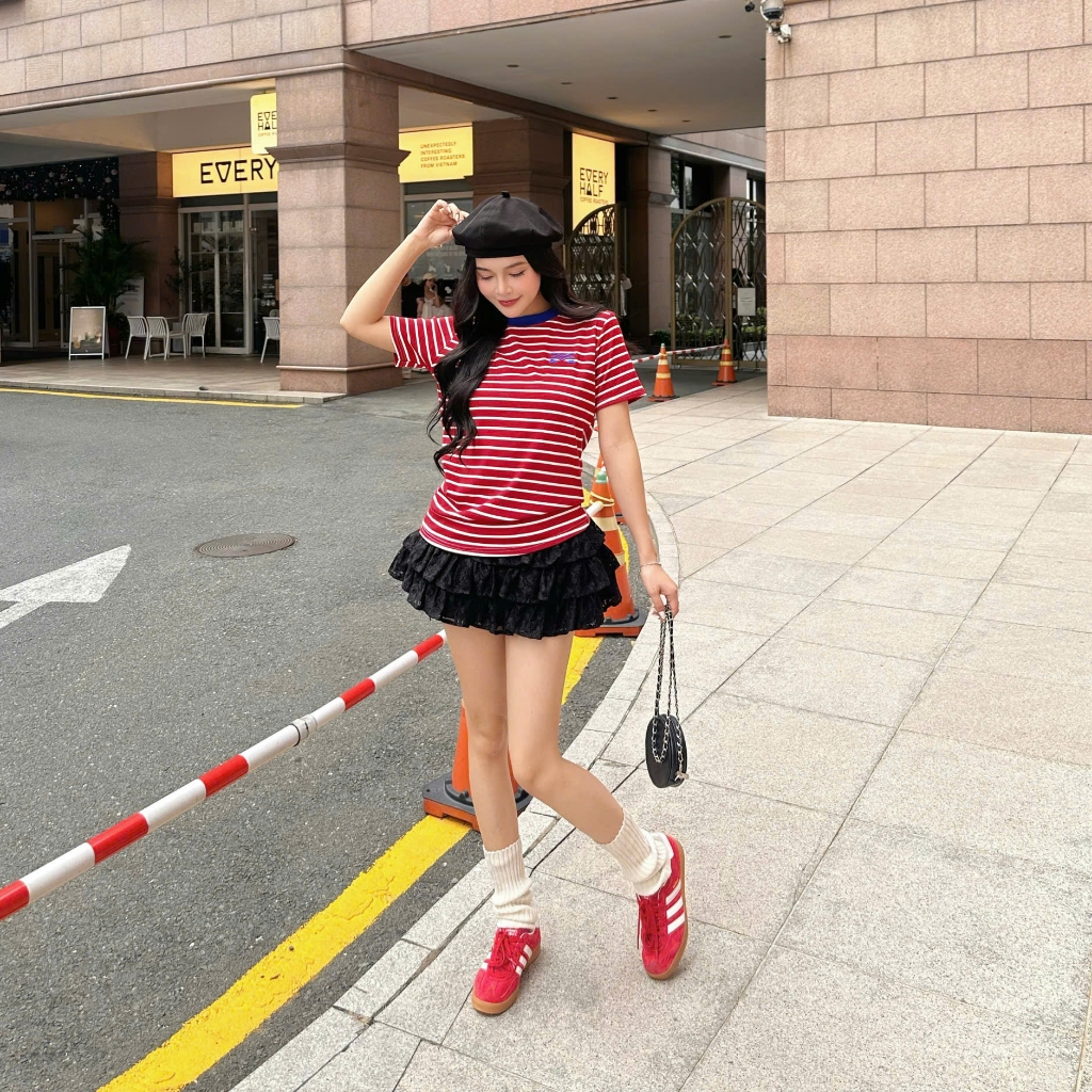 Áo Thun Mirage Cổ Viền Sọc Đỏ Bắt Mắt Local Brand Chất Cotton Mềm Mịn.