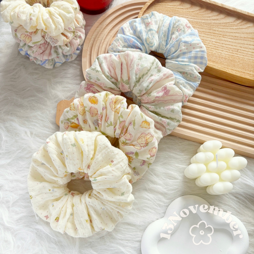 [SIÊU TO] Scrunchies Cột Tóc Vải Xô Muslin Hoạ Tiết Sọc Thỏ Hoa Bướm Size Lớn Xinh Xắn Dễ Thương | BigBuy360 - bigbuy360.vn