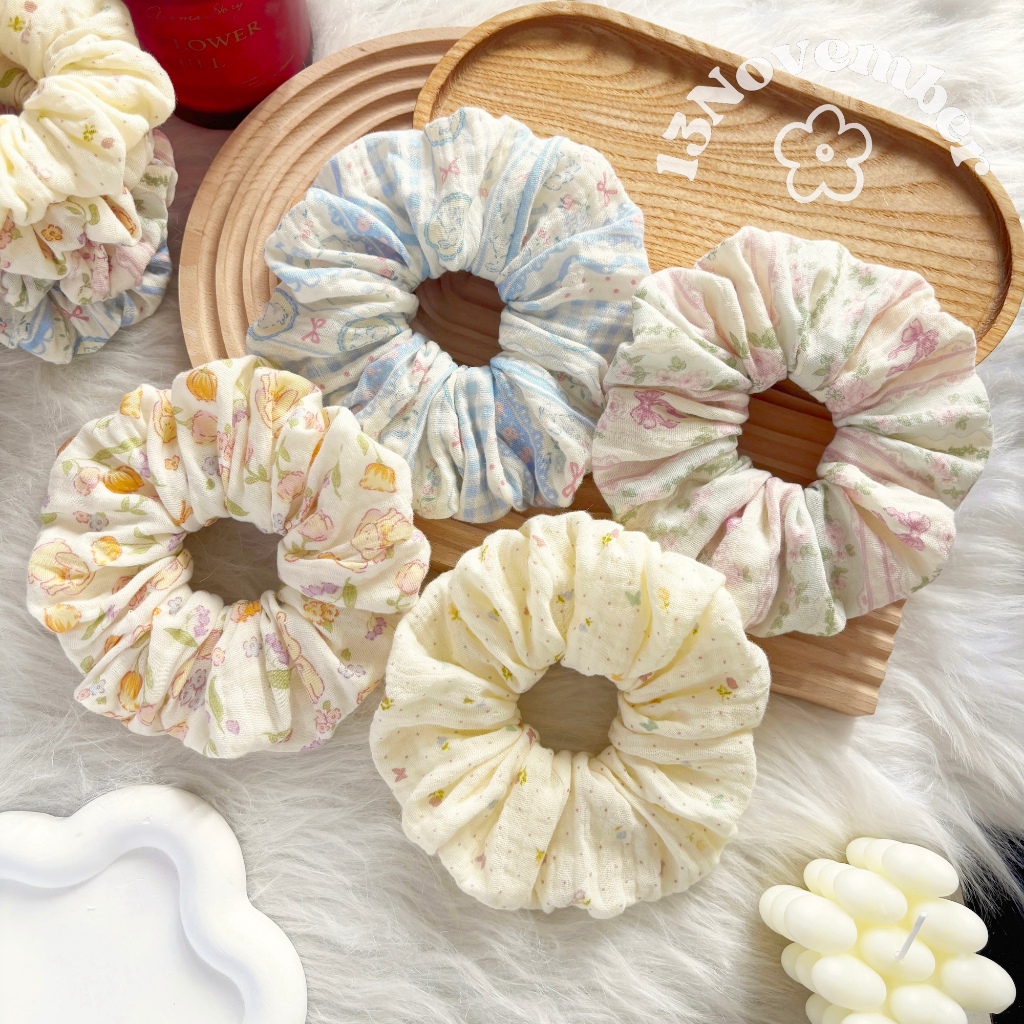 [SIÊU TO] Scrunchies Cột Tóc Vải Xô Muslin Hoạ Tiết Sọc Thỏ Hoa Bướm Size Lớn Xinh Xắn Dễ Thương | BigBuy360 - bigbuy360.vn
