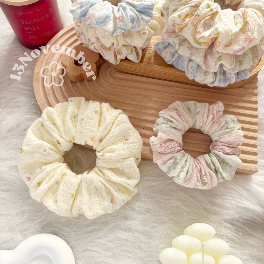 [SIÊU TO] Scrunchies Cột Tóc Vải Xô Muslin Hoạ Tiết Sọc Thỏ Hoa Bướm Size Lớn Xinh Xắn Dễ Thương | BigBuy360 - bigbuy360.vn