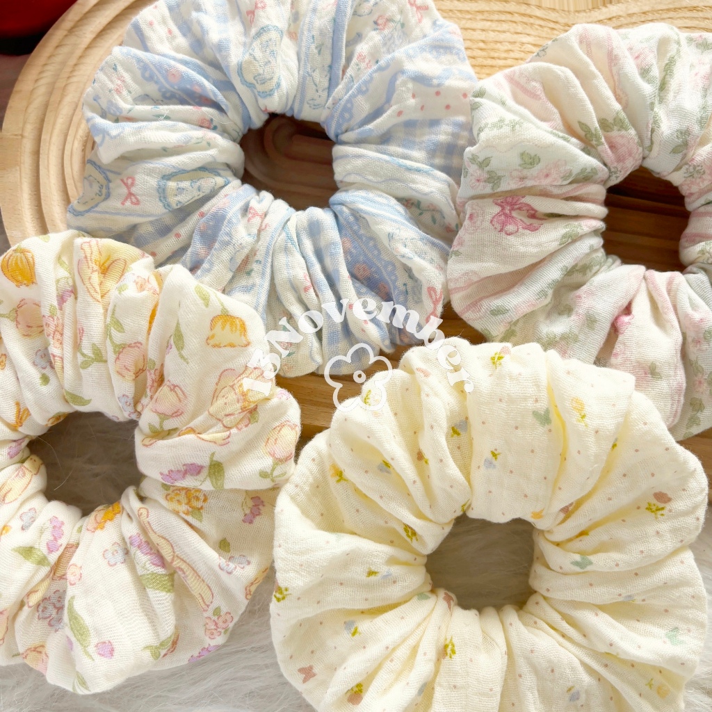 [SIÊU TO] Scrunchies Cột Tóc Vải Xô Muslin Hoạ Tiết Sọc Thỏ Hoa Bướm Size Lớn Xinh Xắn Dễ Thương | BigBuy360 - bigbuy360.vn