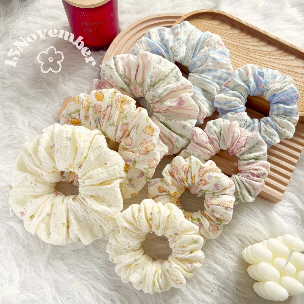 [SIÊU TO] Scrunchies Cột Tóc Vải Xô Muslin Hoạ Tiết Sọc Thỏ Hoa Bướm Size Lớn Xinh Xắn Dễ Thương | BigBuy360 - bigbuy360.vn