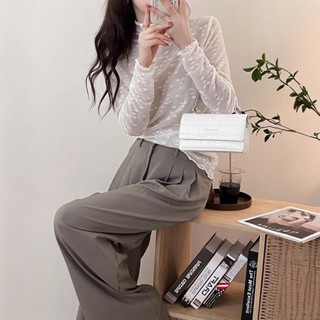 Áo Cổ Bèo Dài tay Mỏng Xuyên Thấu Hoa Nổi Phối Đồ Xinh Đẹp