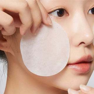 Toner pad cải thiện dầu thừa và se cồi mụn BABE Stop AKN Oil Control