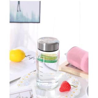 Bình thủy tinh chia vạch Ruby , Chịu nhiệt tốt , có lọc chặn trà , tặng kèm túi vải , và cọ rửa bình