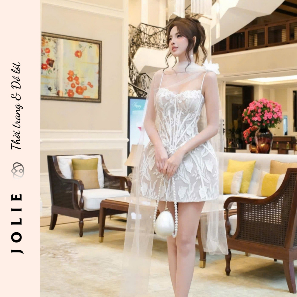 Đầm Thiết Kế JOLIE Dáng Corset Ren Hoa Nổi - Váy Hai Dây Trắng Dự Tiệc Kèm Voan Vai Sang Chảnh