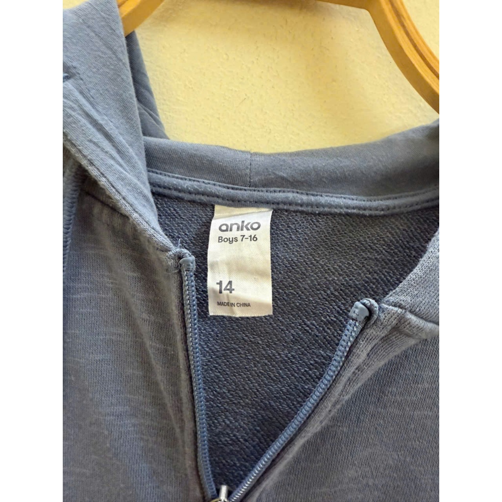 Áo khoác nữ có nón của Úc - 2 Hand (Size L)