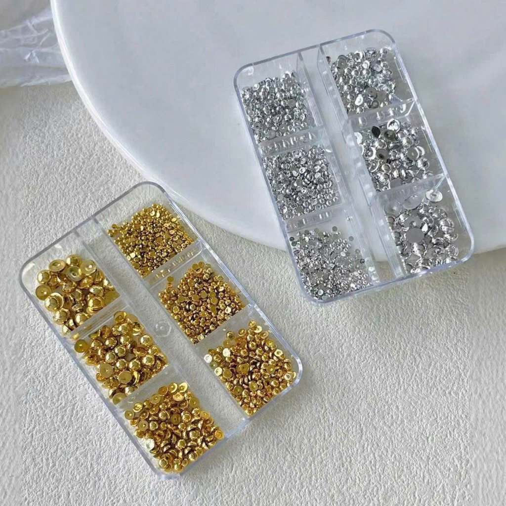 Khay Phụ Kiện Đá Trang Trí Móng Tay 6 Ô Đủ Size – Đá Nail Sáng Đẹp, Dễ Chọn, Dùng Cho Nail Art & Salon