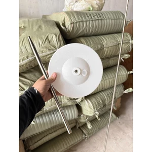 Cây Cắm Đèn Lồng Cao 1m8 Điều Chỉnh – Chân Đế Tròn Chắc Chắn