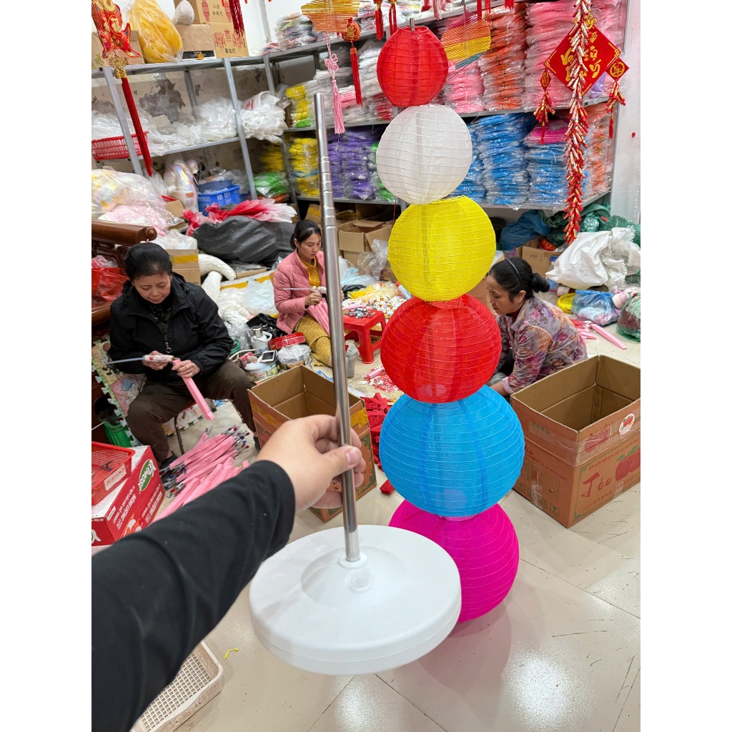 Cây Cắm Đèn Lồng Cao 1m8 Điều Chỉnh – Chân Đế Tròn Chắc Chắn