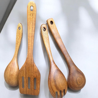 Bộ 4 sản phẩm đồ Dùng nhà bếp bằng gỗ tự Nhiên chất lượng cao , sản cứ xuất tại Việt Nam