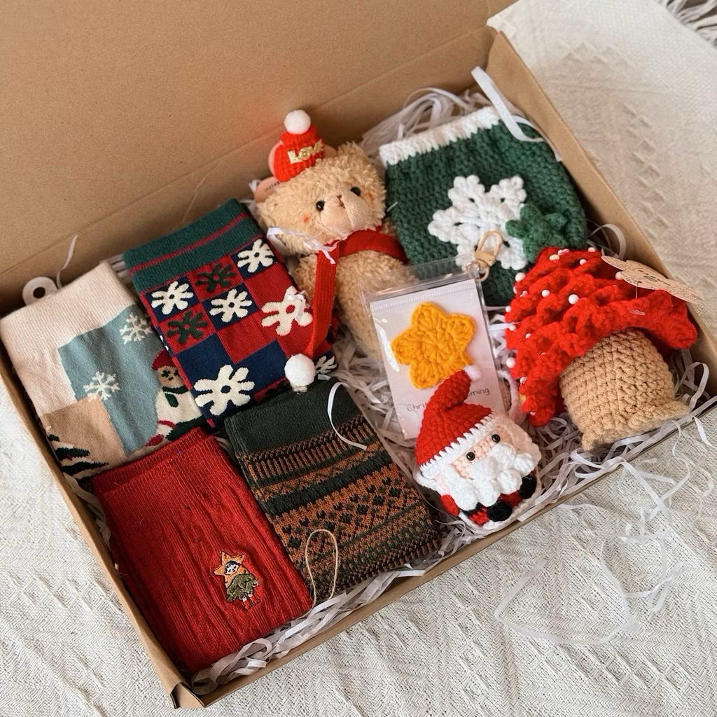 Set Quà Mix Handmade Bằng Len Móc Khoá Ví Chậu Hoa Tổng Hợp Đáng Yêu Noel Giáng Sinh
