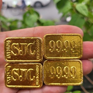Socola thỏi vàng 9999 Đồng Tiến,nhìn là mê,ăn là ghiền.Socola mịn tan nhẹ trong miệng.Phù hợp quà tặng.