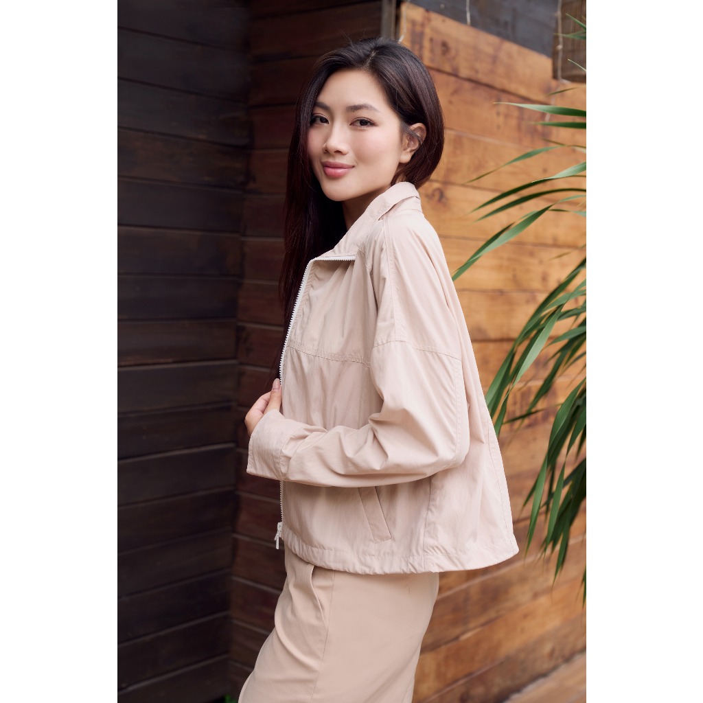 Áo Khoác Nữ Tay Dài Chất Nylon Thời Trang Trẻ Trung NINOMAXX 2409010