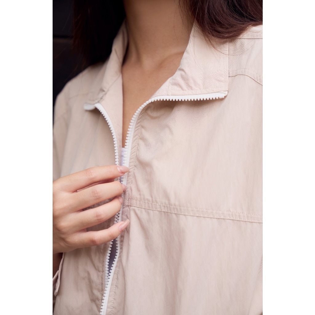 Áo Khoác Nữ Tay Dài Chất Nylon Thời Trang Trẻ Trung NINOMAXX 2409010