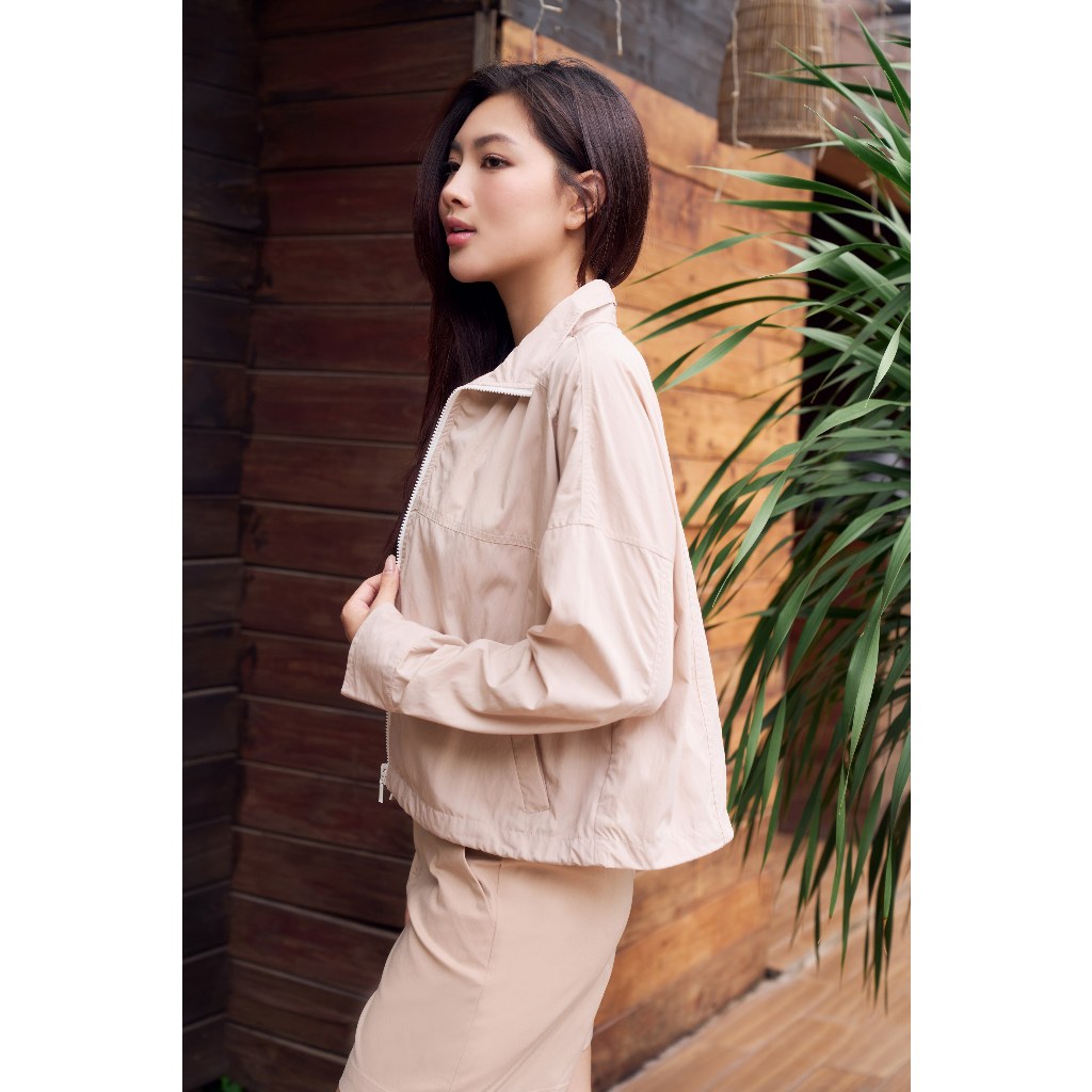 Áo Khoác Nữ Tay Dài Chất Nylon Thời Trang Trẻ Trung NINOMAXX 2409010